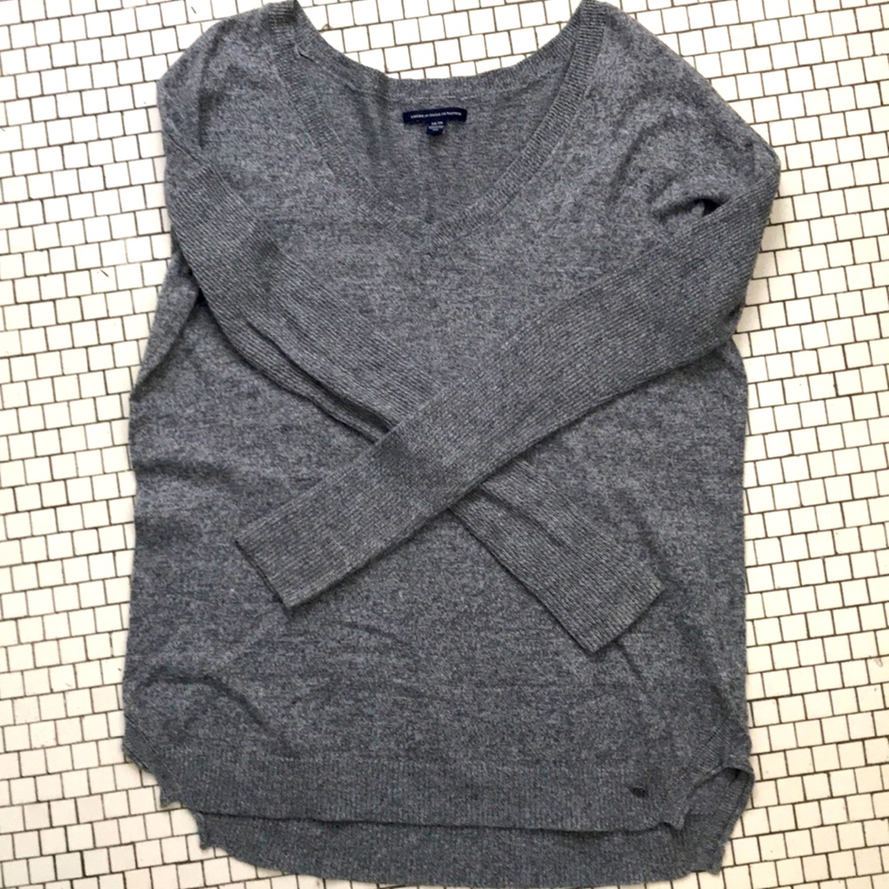 American Eagle sweater